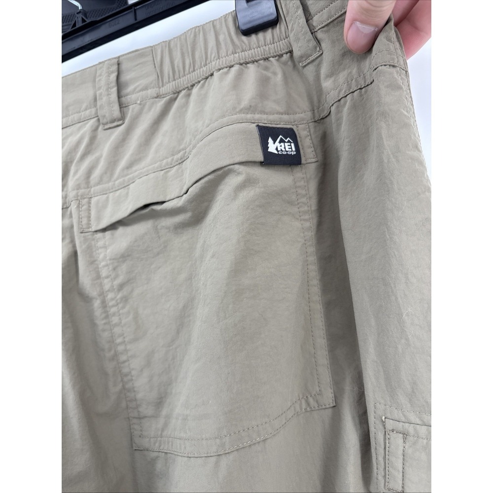 REI Co-op Pants Mens 40x34L‎ Gray Relaxed Fit Hiking Cargo Zip Pockets Quick Dry - Picture 5 of 6